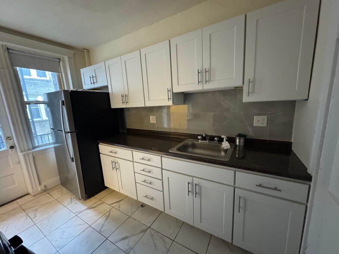 Primary Photo - 133 N Washington St