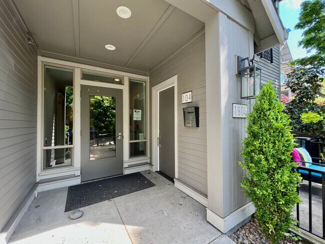 Building Photo - Introducing Your Dream 1 Bed, 1 Bath home!...
