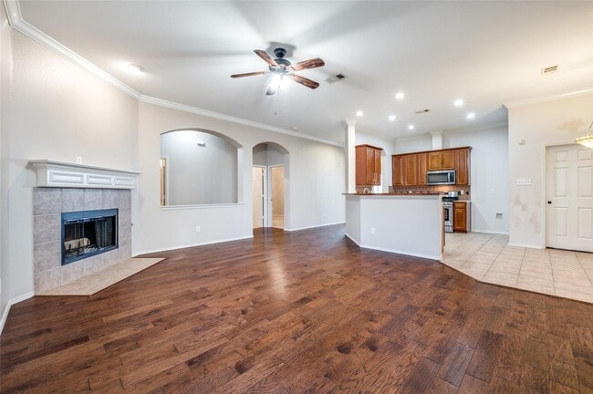 Photo - 6752 Longhorn Trl House