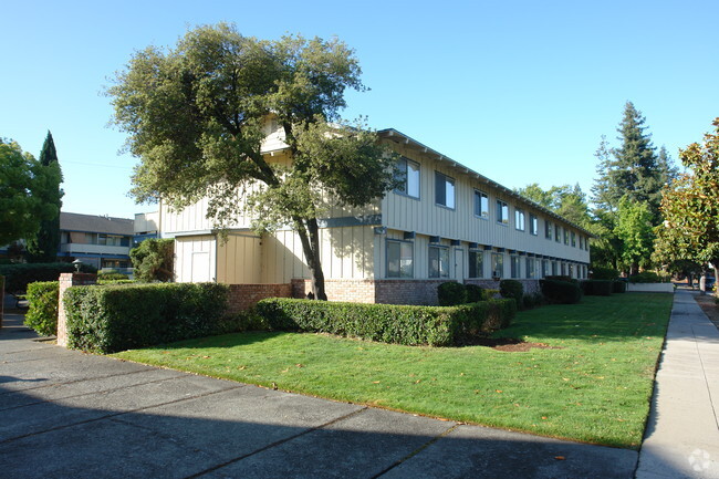 Building Photo - Los Gatos Apartments