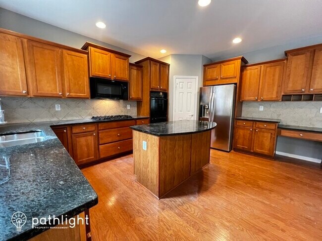 Foto del edificio - 300 Lakeview Terrace, Canton, GA, 30115
