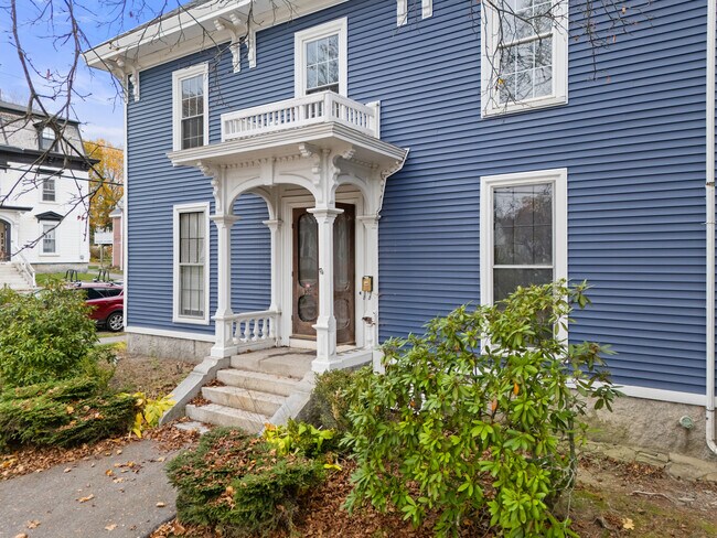 Foto del edificio - 135 Cedar St