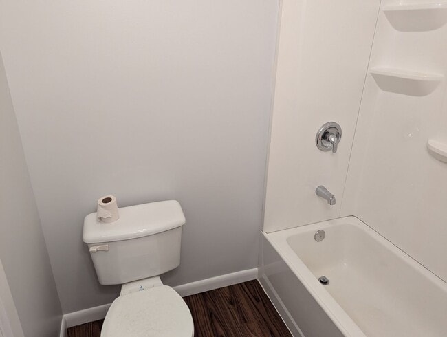 Building Photo - Three Bedroom Home with Lots of Living Space