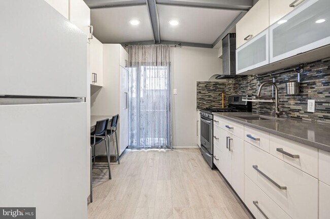 Foto del edificio - 1320 Mifflin St