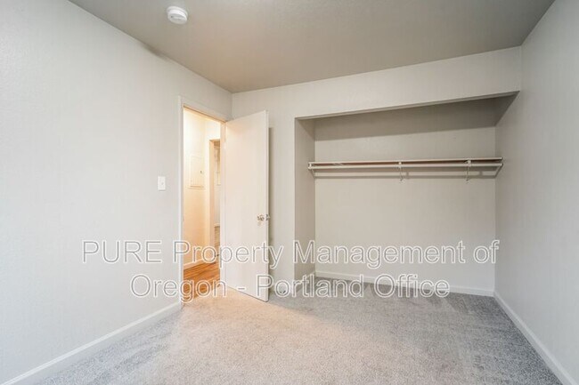 Foto del edificio - 760 Plymouth Dr NE