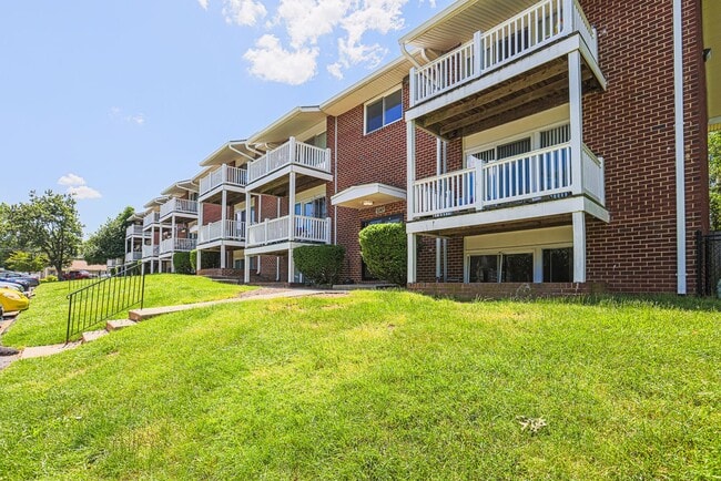 Interior Photo - The Enclave at Kings Orchard