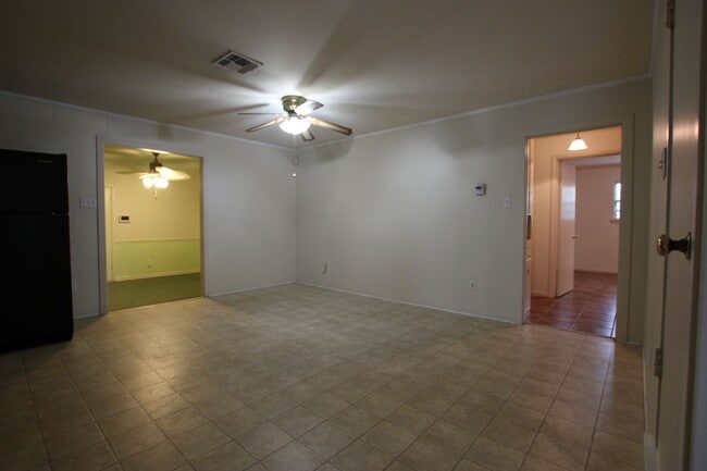 Building Photo - Coming Soon! 3 Bedroom Single Family Home For Rent in East Tyler!