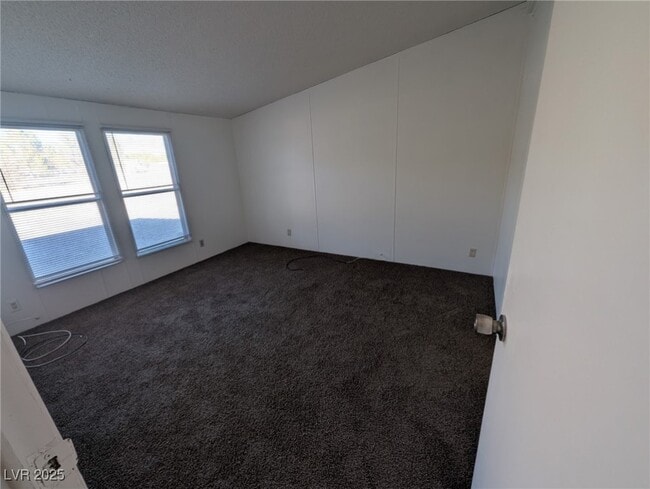 Building Photo - 2571 Silver Sage Dr