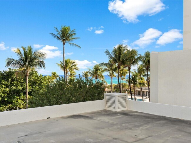 Foto del edificio - 2655 Collins Ave