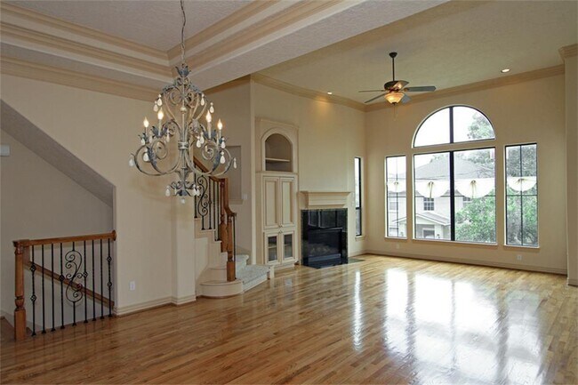 Building Photo - 622 Bomar St