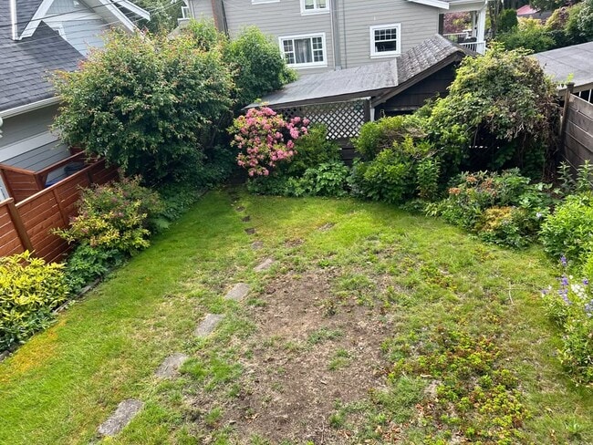 Photo du bâtiment - 4879 Collingwood St