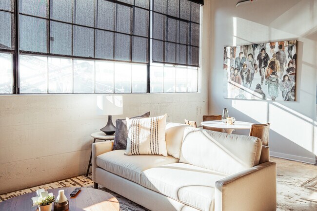 Foto del edificio - 3251 Overton Rd