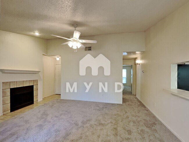 Foto del edificio - 1301 Willoughby Ln Ap 5321