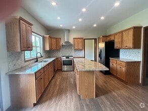 Building Photo - 6029 Eaglet Dr