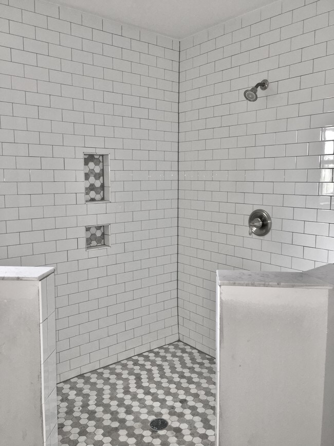 Foto del edificio - 2615 S Brown Ave