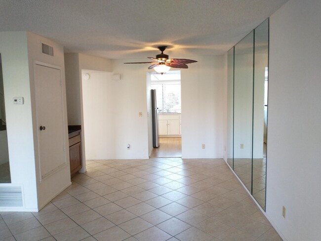 Building Photo - 5314 Los Coyotes Dr