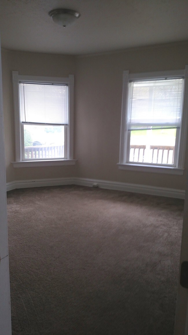 Habitación 2 - 307 S Genesee St