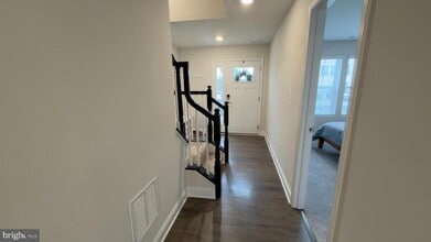 Building Photo - 1441 Onnesta Ct