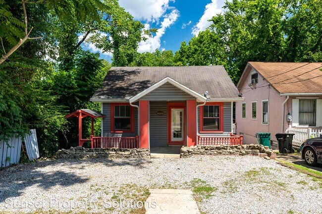 Foto del edificio - 3 br, 2 bath House - 3934 Oakpark Pl