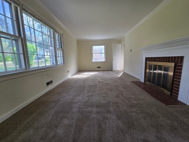Building Photo - 7516 Schaaf Dr