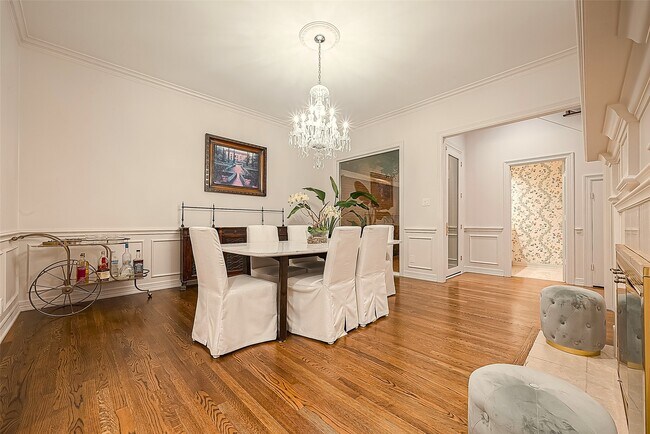 Foto del edificio - 983 S Post Oak Ln