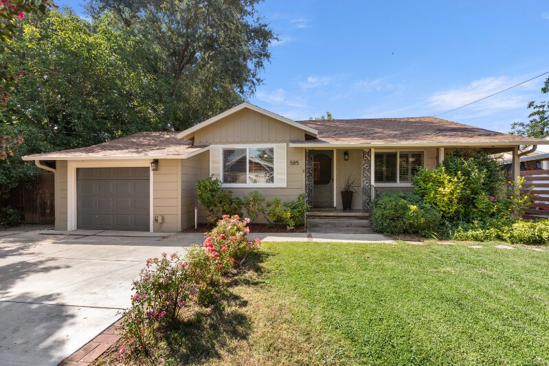 Foto principal - 585 1st St