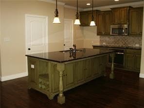 Building Photo - 512 Heath Ln