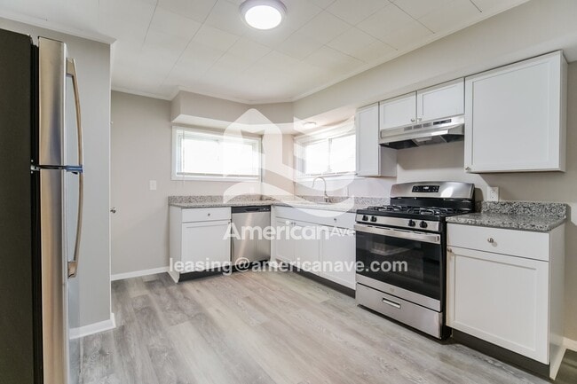 Foto del edificio - 869 Triplett Blvd