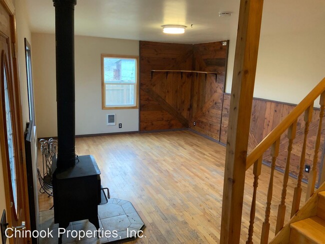 Building Photo - 4 br, 2.5 bath House - 88064 Green Hill Rd.