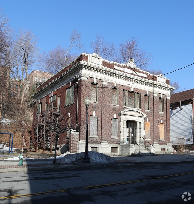 Primary Photo - 3rd Precinct