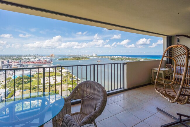 Foto del edificio - 5600 N Flagler Dr