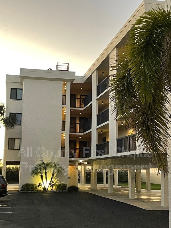 Building Photo - 3200 Gulf Blvd