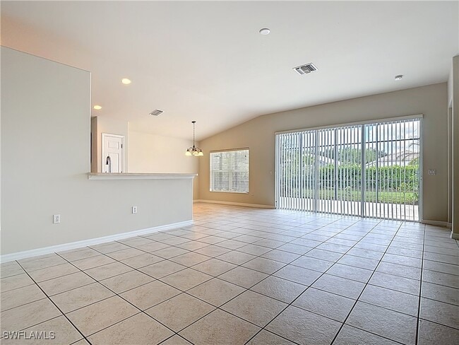 Building Photo - 4424 Steinbeck Way
