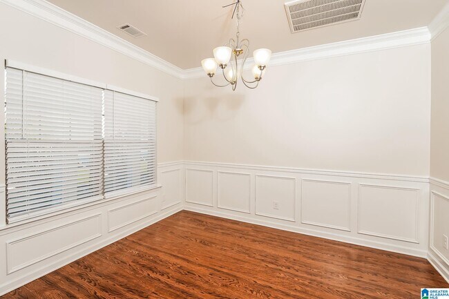 Foto del edificio - 3639 Grand Central Ave