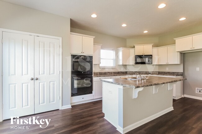 Foto del edificio - 10452 Hunters Crossing Blvd