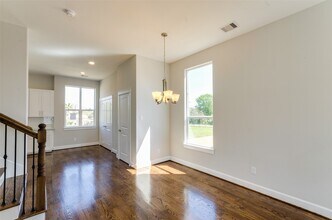 Building Photo - 1815 Napa Creek Ln