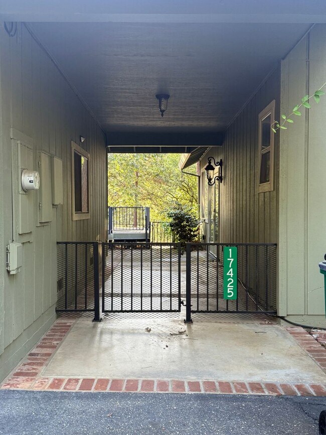 Building Photo - Picturesque Mountain Living with Detached Guest Studio in Alta Sierra