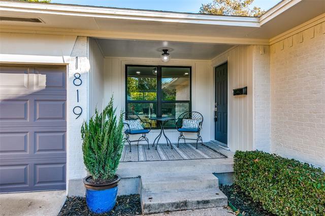 Building Photo - 1819 Oates Dr