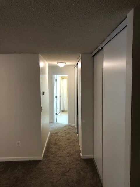 Foto del edificio - 7401 W 101st St