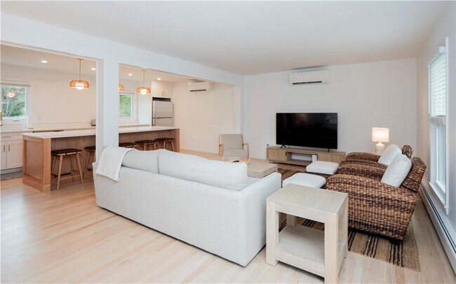Foto del edificio - 130 Forest Ave