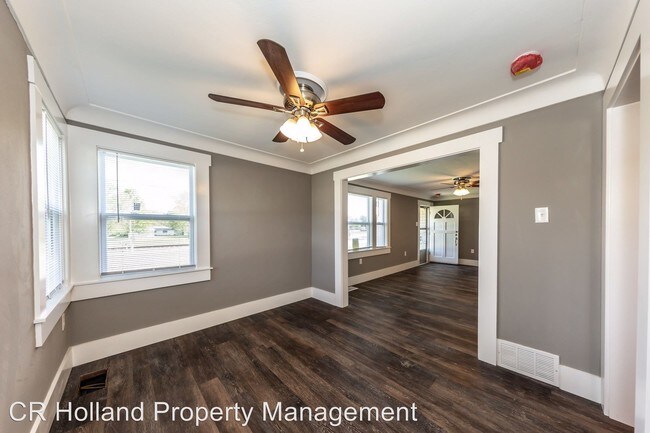 Foto del edificio - 2 br, 1 bath House - 535 West State St.