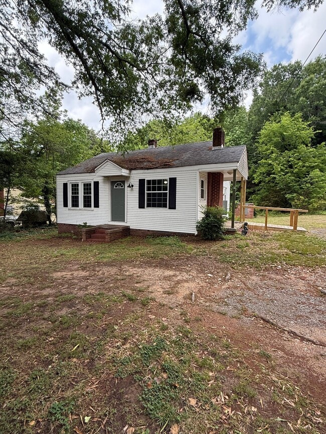 Building Photo - 20855 NC-73