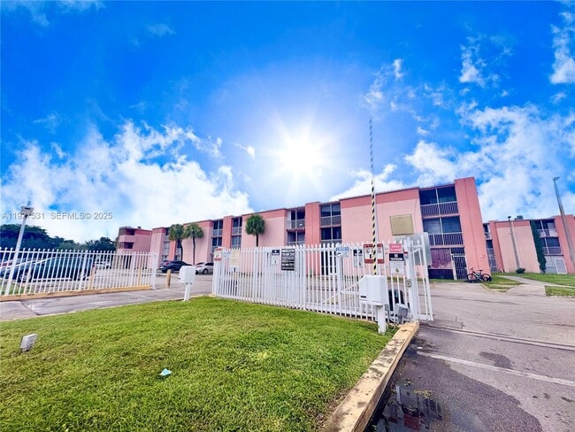 Foto del edificio - 19751 SW 114th Ave