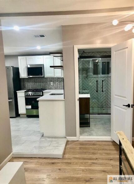 Foto del edificio - 300 D'Arcy Ave