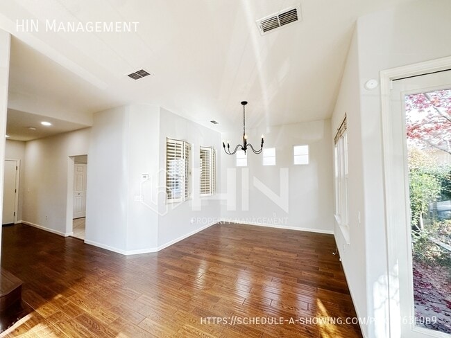 Foto del edificio - 3769 Florian St