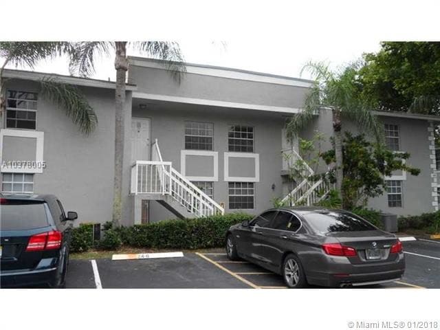 Building Photo - 435 NE 210th Circle Ter