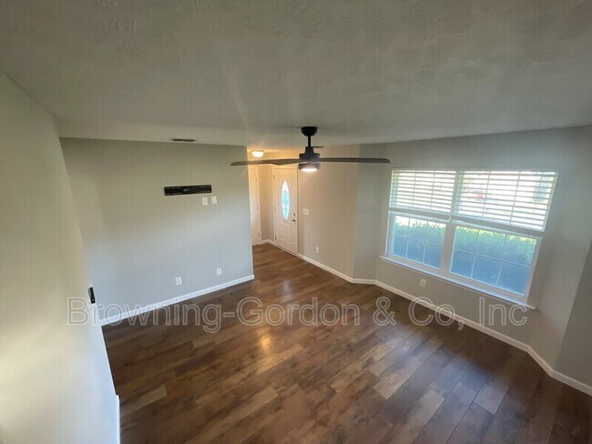 Building Photo - 671 McKean Drive