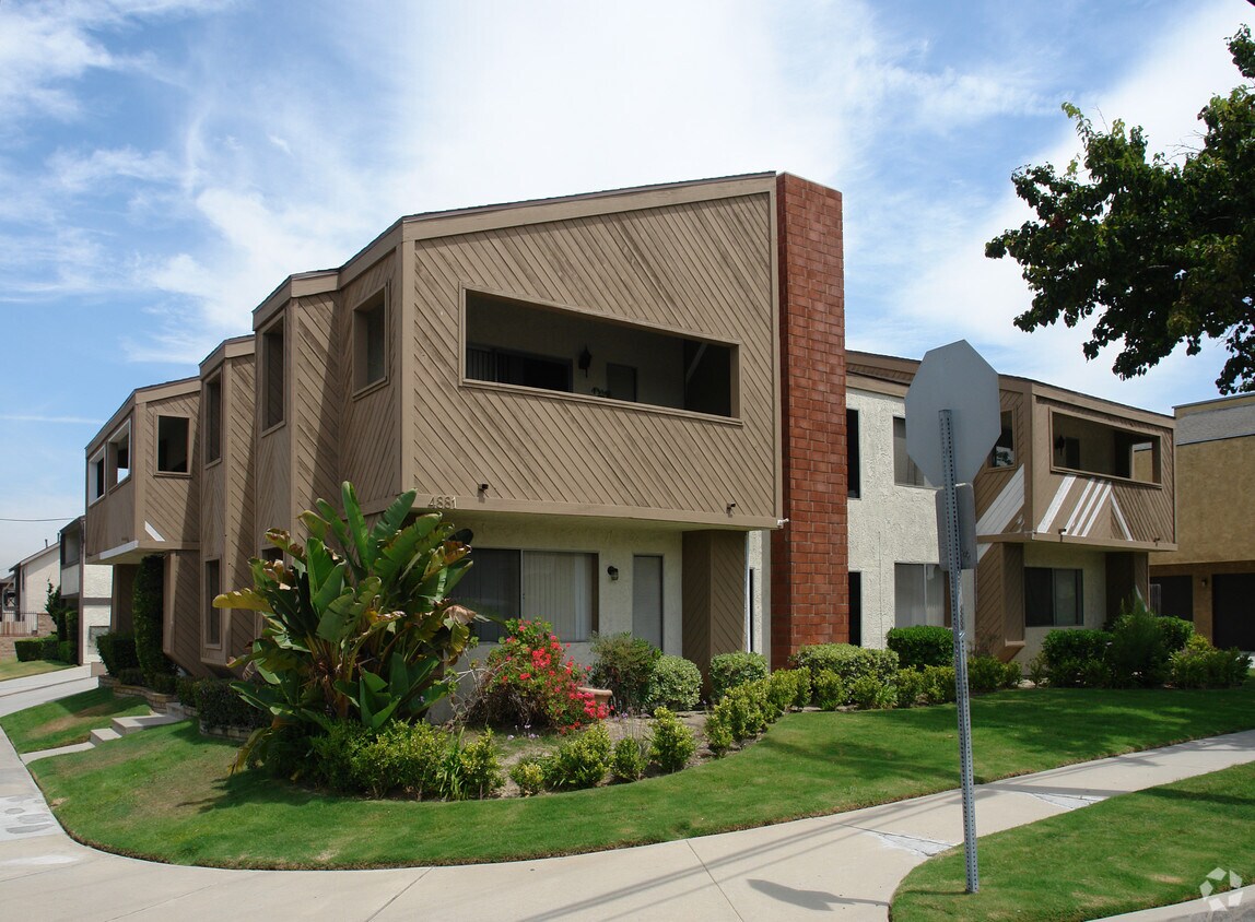 Foto principal - 4881 Pearce St