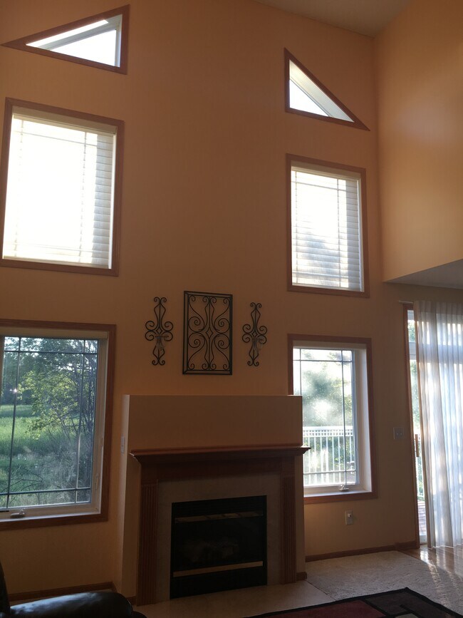 Foto del edificio - 5039 Archer Ln N