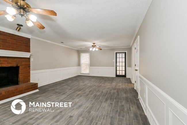 Foto del edificio - 2231 Oak Hollow Ln